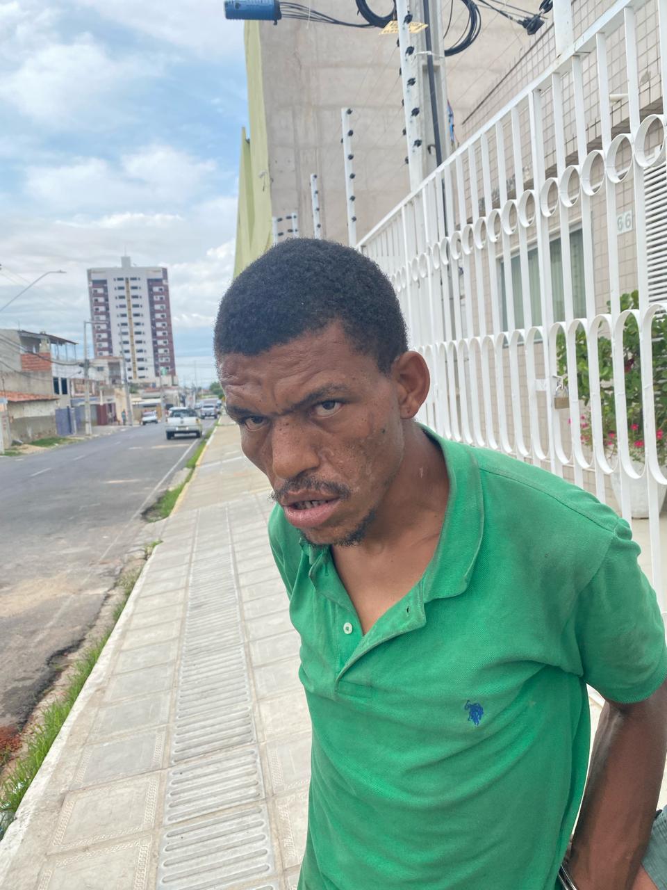 Um dia após ser solto por arrombar restaurante em Petrolina, homem comete novos delitos