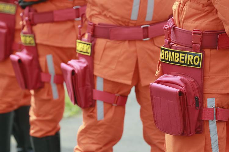 Corpo de Bombeiros proíbe uso de CO2 após explosão no trio de Ivete Sangalo