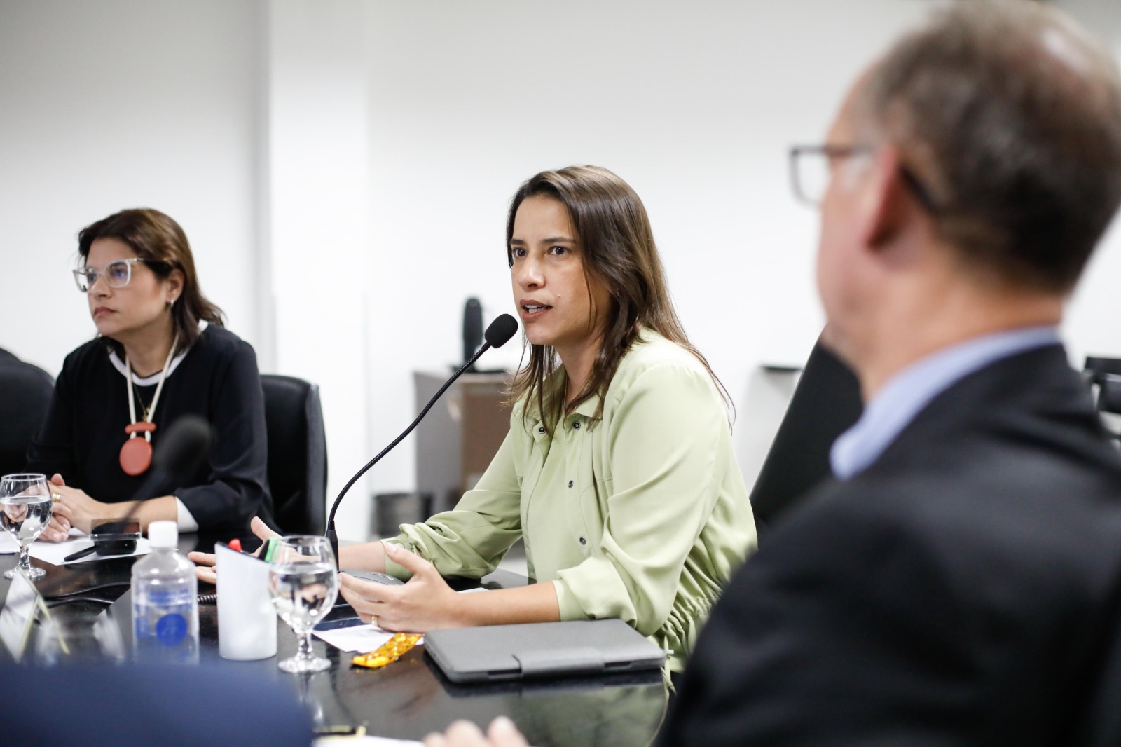 Governadora Raquel Lyra discute melhorias para o sistema penitenciário de Pernambuco