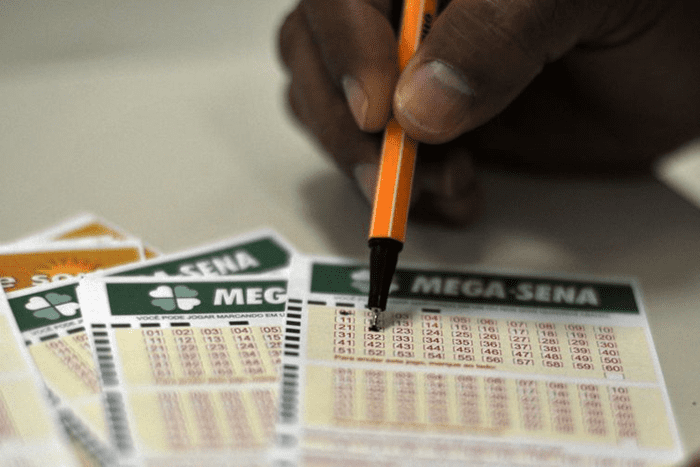 Mega-Sena pode pagar hoje o 7º maior prêmio da história
