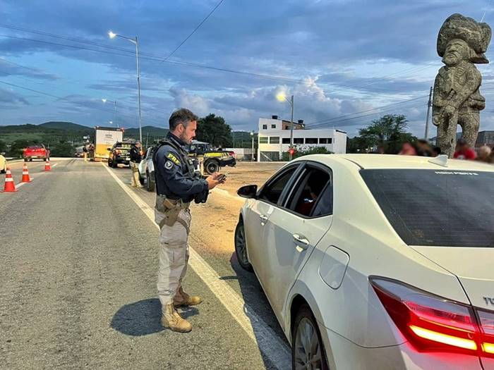 Embriaguez, velocidade e uso de celular são focos da Operação Semana Santa em PE