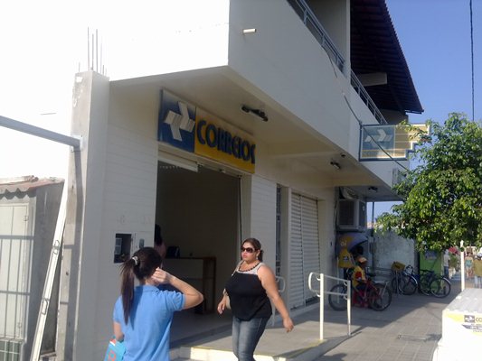 Correios vão atender serviços da Caixa e lotéricas passam a receber encomendas