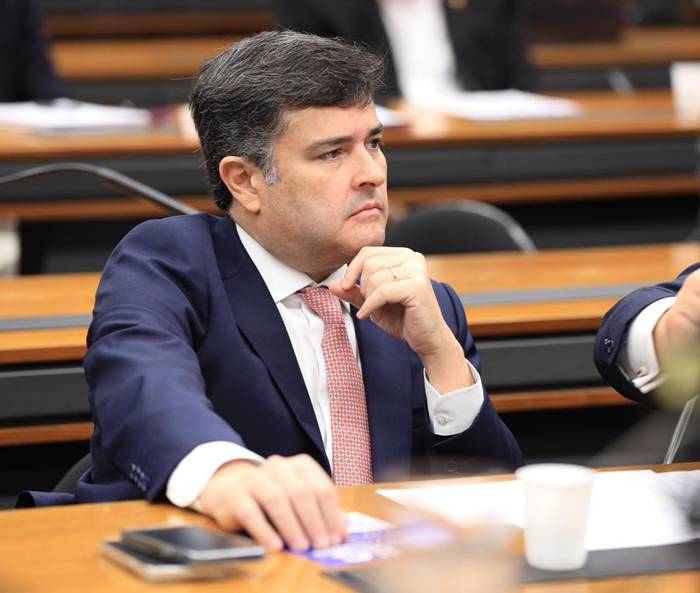 Eduardo da Fonte quer retomada do Canal do Sertão pernambucano