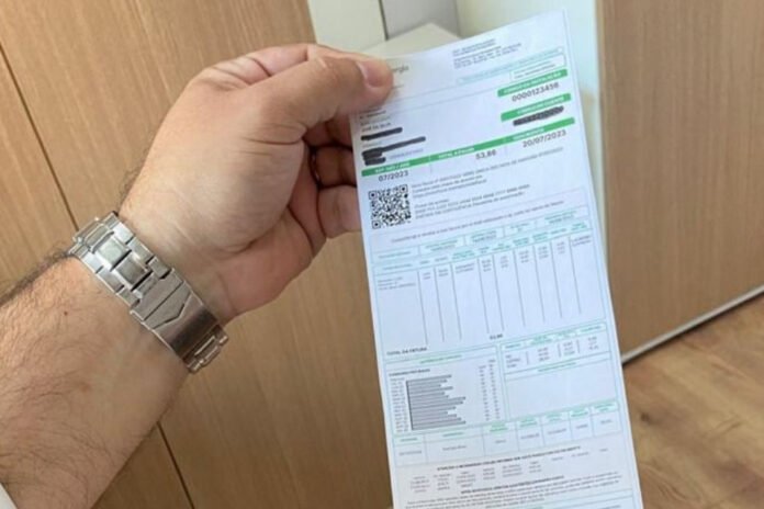 Outubro terá bandeira vermelha patamar 1 na conta de energia