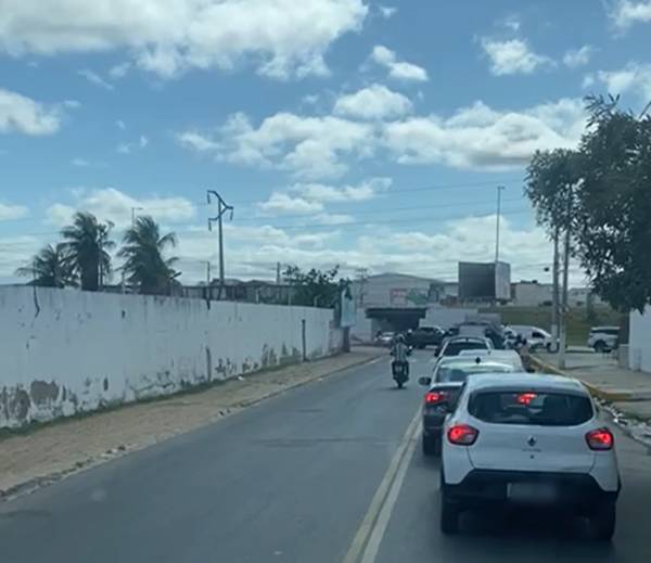 Congestionamento gera reclamações na área central de Juazeiro