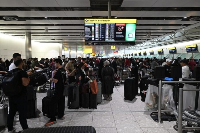 Ciberataque provoca atrasos e cancelamentos em aeroportos europeus