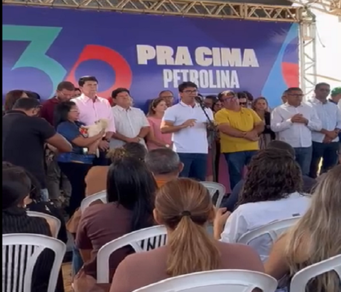 Marcelo Gama comemora assinatura para construção da clínica veterinária de Petrolina (PE) e dispara: “Pra tá no time de Simão tem que gostar de gente”