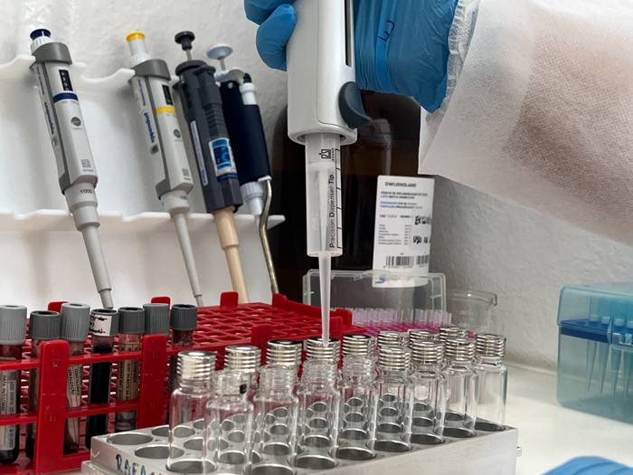 Polícia Científica de PE atua em 3 frentes de investigações contra riscos de metanol