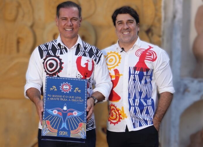 João Suassuna leva a herança cultural de Ariano Suassuna para alunos, em Petrolina (PE)