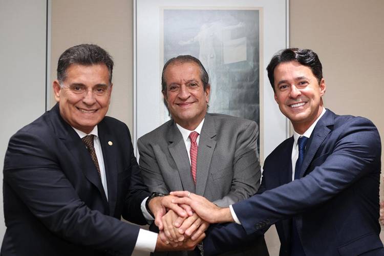 Lideranças do PL discutem estratégia para fortalecer legenda em Pernambuco