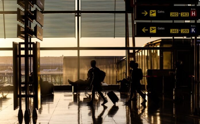 Turismo doméstico movimenta R$ 22,8 bilhões em 2024 e viagens de lazer puxam crescimento