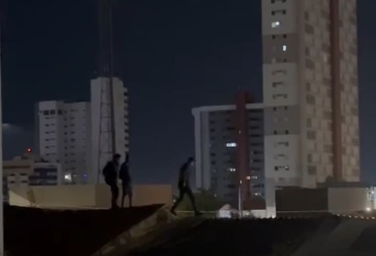 Polícia prende assaltante no telhado de loja de colchões no Centro de Petrolina