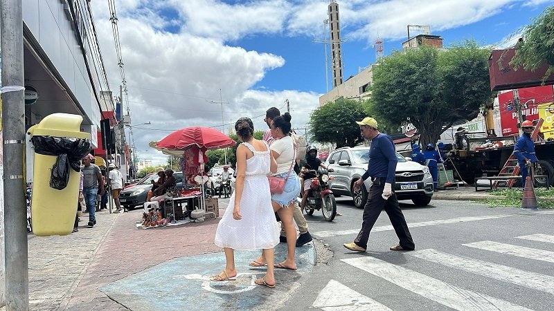 Feriado Proclamação da República: Comércio funcionará normalmente no sábado (15) em Petrolina (PE) e Juazeiro (BA)