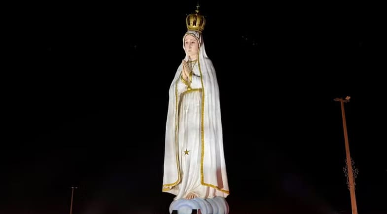 Escultura de artista petrolinense ganha destaque nacional no Fantástico