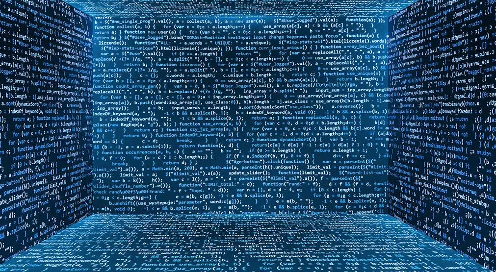 Setor de manufatura amadurece o uso de IA e reduz riscos, aponta pesquisa