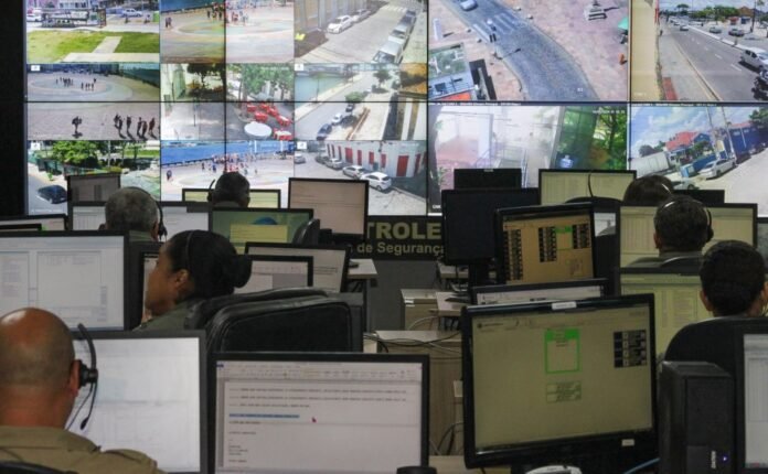 Prazo para concluir a instalação de câmeras de monitoramento é até fevereiro de 2026 em Petrolina (PE) e outros municípios, diz SDS-PE