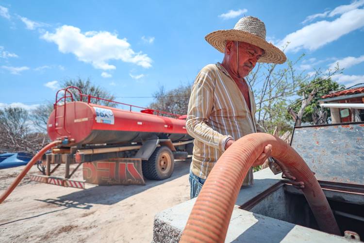 Programa ‘Água Boa’ amplia frota em Petrolina