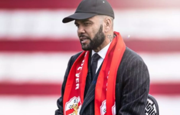 Aos 42 anos, juazeirense Daniel Alves pode voltar a jogar para livrar time de rebaixamento