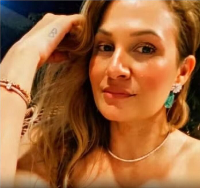 Empresária morre ao ser atingida por pilastra enquanto deitava em rede Empresária morre ao ser atingida por pilastra enquanto deitava em rede