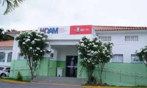 Homem é internado em Senhor do Bonfim (BA) com suspeita de intoxicação por metanol