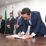 Carlos Neves assume presidência do TCE-PE para biênio 2026-27