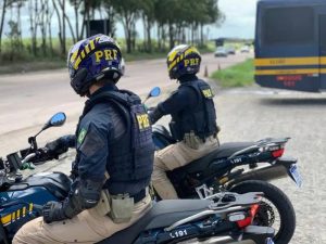 Suspeito de roubar moto no Grande Recife é preso pela PRF logo após crime